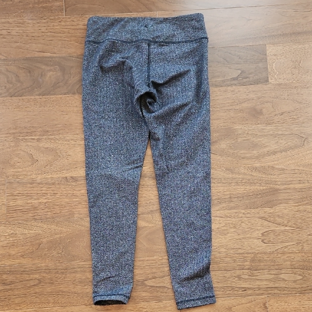 TNA herringbone Leggings - Picture 3 of 4
